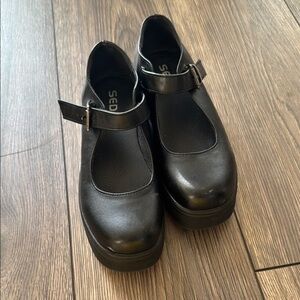 Sedai black leather Mary Jane platform / flatform size 38 or is 8